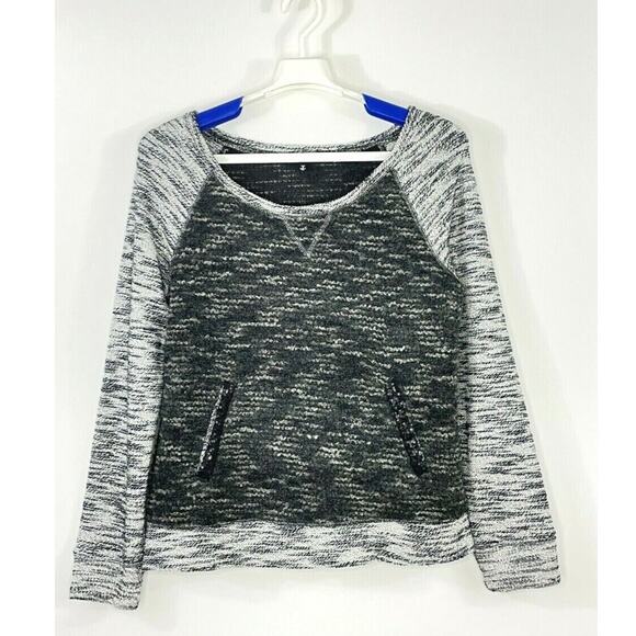 Miss Me Pullover Sweater Top Sequins Black Raglan Sleeves Boucle Size Small - Picture 1 of 10